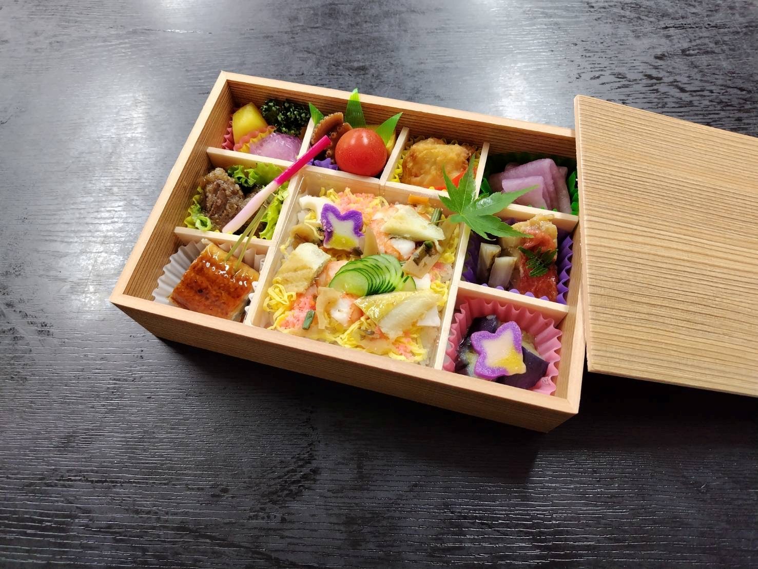 幕乃内 歌舞伎の賑わい弁当