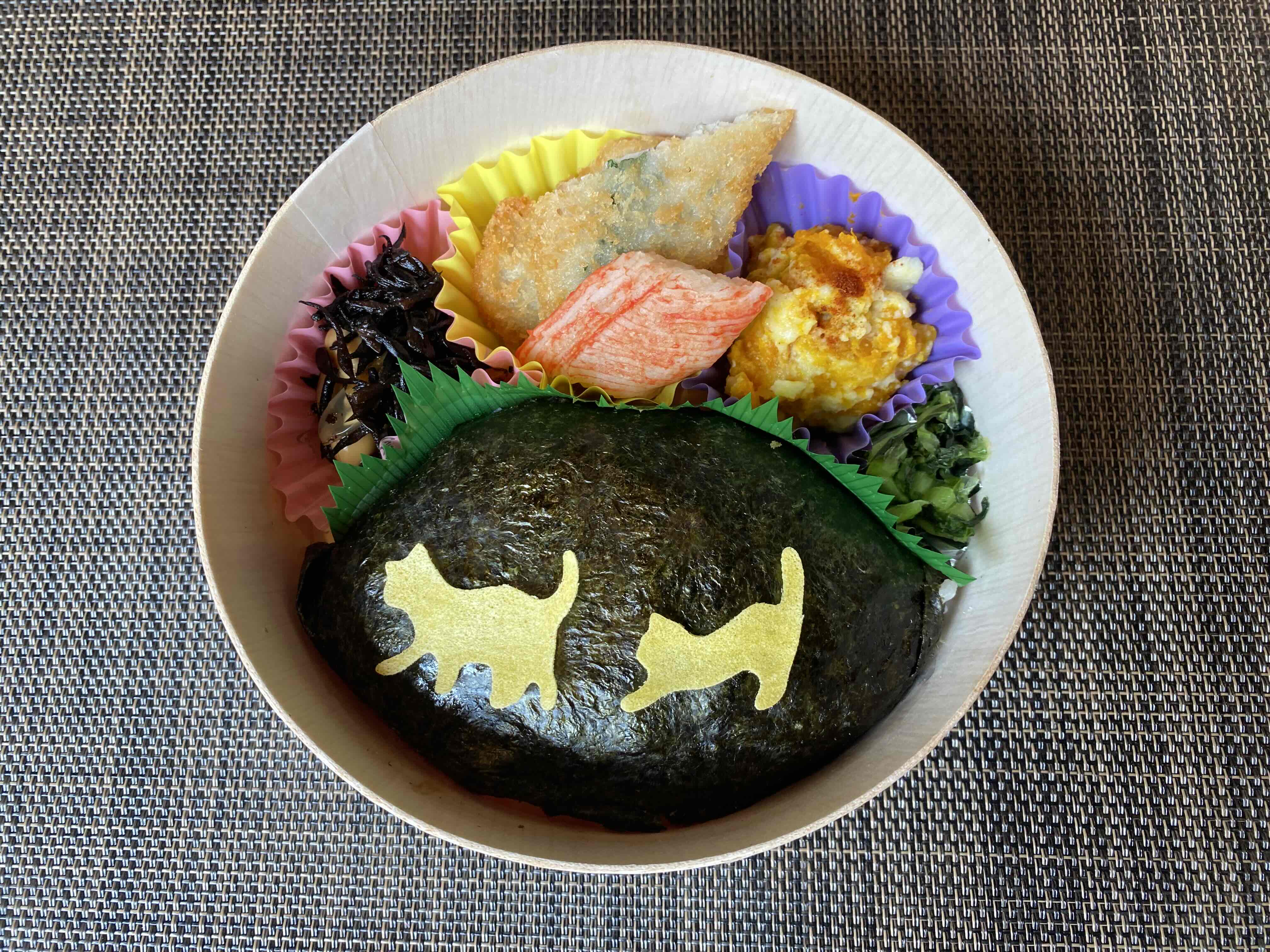 夜遊びキャット弁当