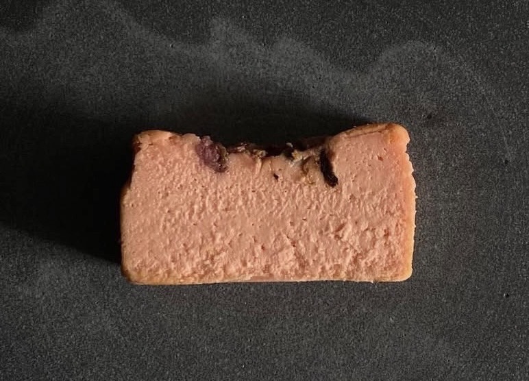 桜のホワイトチョコチーズケーキ