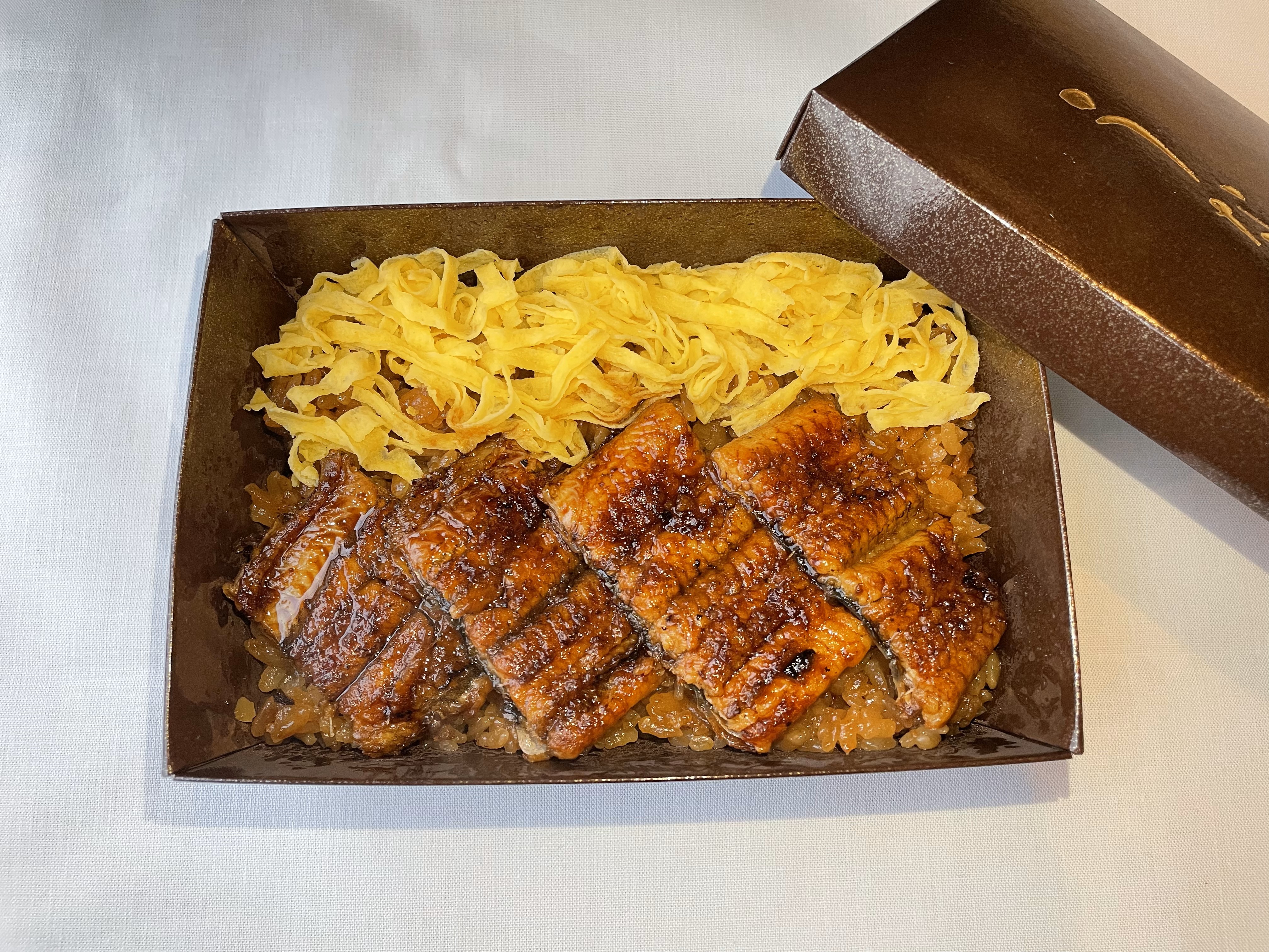 うなぎのせいろ蒸し 2,500円(税込)