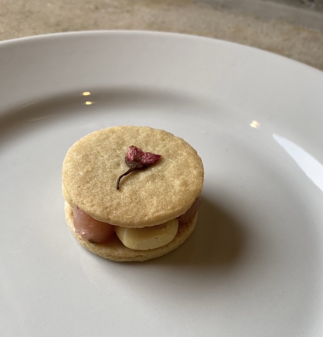 桜あんバターサンド