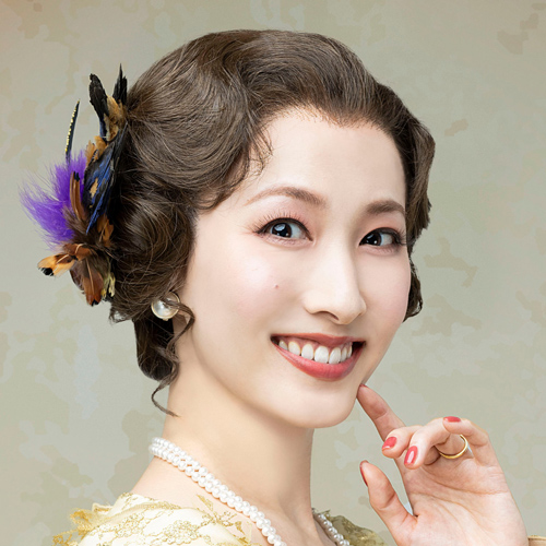 実咲凜音